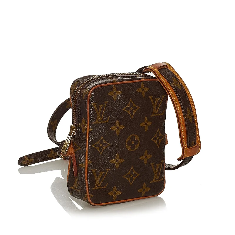 Louis Vuitton backpacks with a sleek, minimalist design for styleLouis Vuitton Monogram Mini Danube (29080)