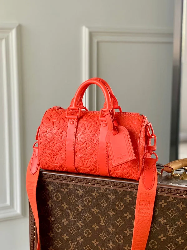 Ladies Louis Vuitton Capucines bags with a detachable shoulder strapFranco Shops- Louis Vuittons  - 16400