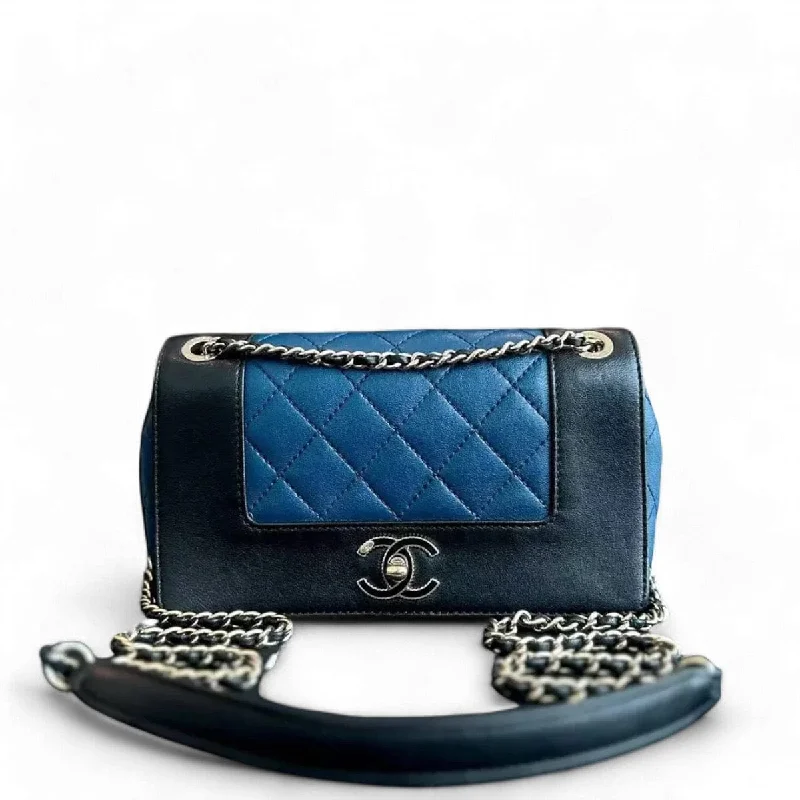 CHANEL MADEMOISELLE FLAP BAG - SMALL 23CM QUILTED LAMBSKIN DARK BLUE GOLD HARDWARE SERIES 23 SYCM338