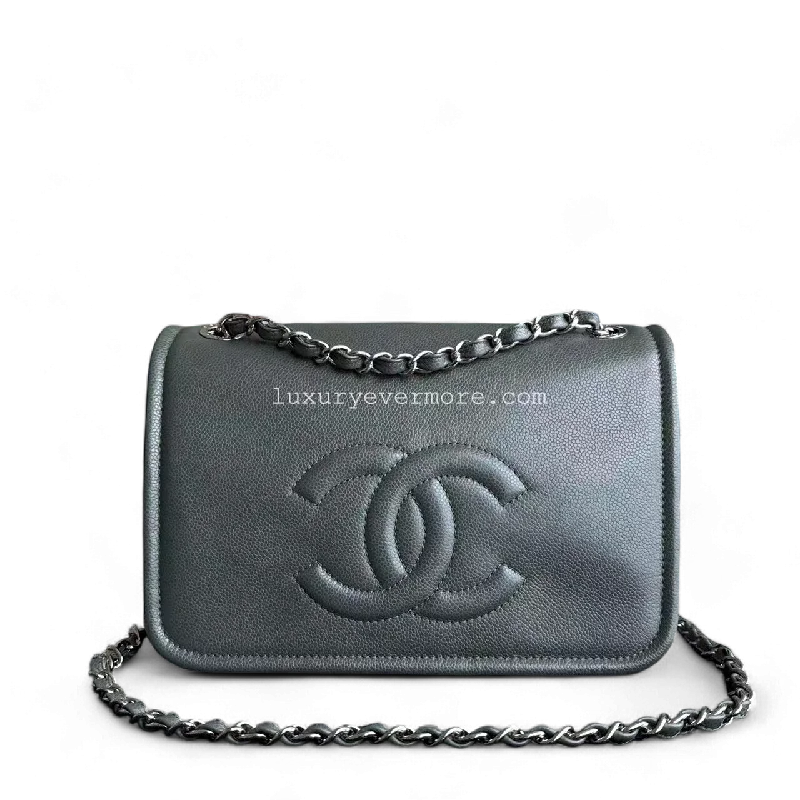 Chanel Caviar Seasonal Jumbo CC Flap 29CM Green Silver Hardware Series 15