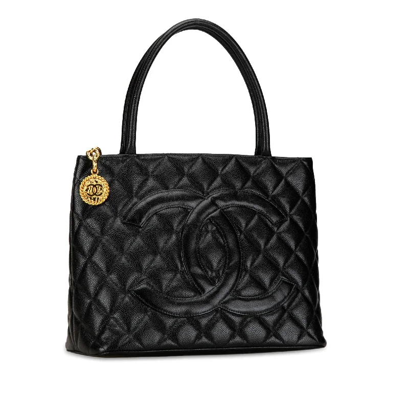 Chanel Caviar Medallion Tote (y2ND77)